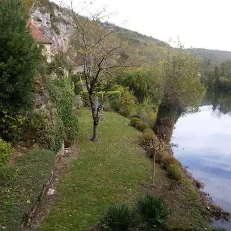 別荘 Le Moulin De La Toulzanie *