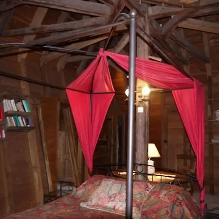 Le Moulin De La Toulzanie Saint-Martin-Labouval